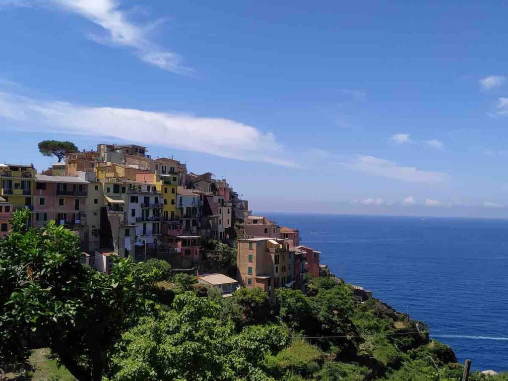 Hiking to the hilly village of Corniglia, Italy